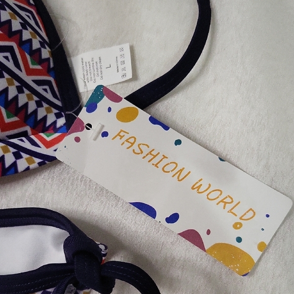 Aztec Patterned Bikini Set - Picture 3 of 7